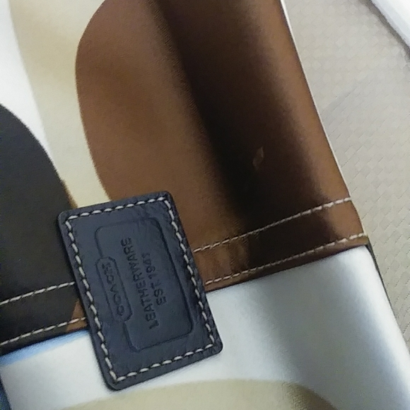 Mini Coach🌼 - Picture 2 of 8